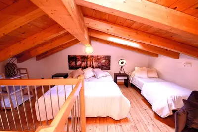 Image de Apartment with Balcony