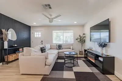 Image de Tempe Home- 5 minutes from Asu!