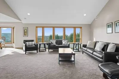 Image de Silverton Hills retreat near Silver Falls