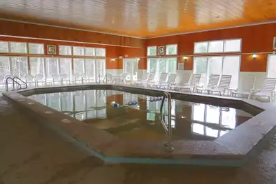 Image de Official Seasons Rmc Condo - 2 bedrooms + loft - sleeps 8 - No Fees