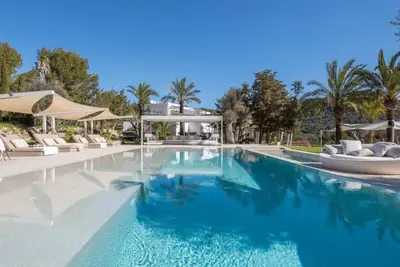 Image de Glorious Ibiza Villa | Villa Nick | 5 Bedrooms | Spacious Furnished Sun Terrace | Private Outdoor Pool | Bbq Facilities | Shaded Outdoor Dining Area | Outdoor Kitchen | Private Garden | Home Cinema | Fitness Room | Sant Jordi | Ibiza Town