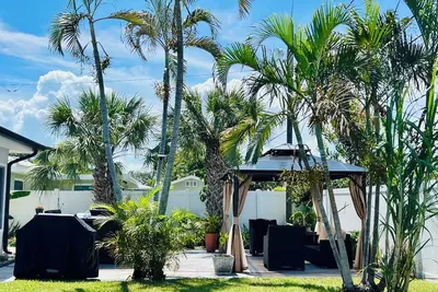 Image de Tropical Oasis 1. 5mi to Madeira Beach