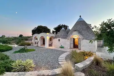 Image de Trullo - 3 bedroom with pool, minutes from Unesco town of Alberobello, fab view