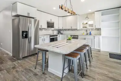 Image de New! 3 bed, 1. 5 Bath, Games, Wifi