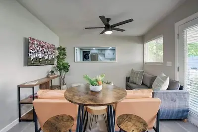 Image de Phoenix Rental Home - Pet Friendly!