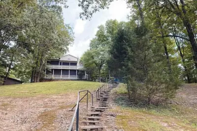 Image de Catfish Cove on Lake Barkley with Private Dock\n