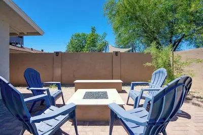 Image de Modern Tempe Retreat w/Hot Tub\n\n