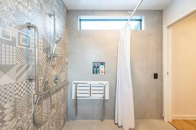 Image de peaceful /warm /family friendly /2bedroom2bathroom/kingbed/unitB