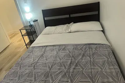 Image de Modern & Central 3bed/2bath near Health Science Center