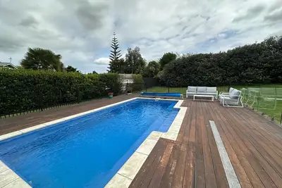 Image de Almost Coastal - Pool & Hot Tub