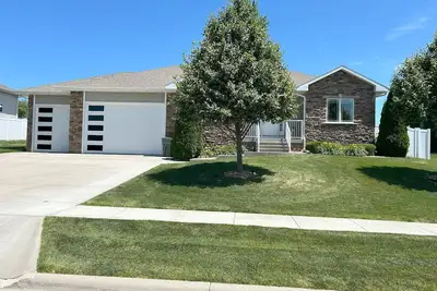 Image de \"LightHouse Point\" Luxury Home with Hot Tub & Gym!