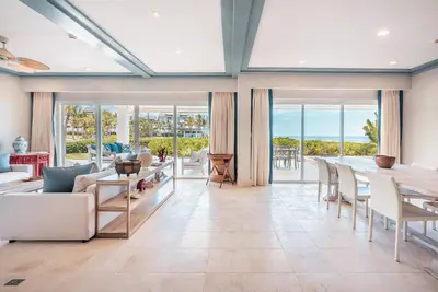 Image de Apt w/ 2br-beachfront/private pool in Sotogrande