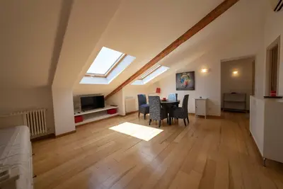 Kiss Apartment By dimorra