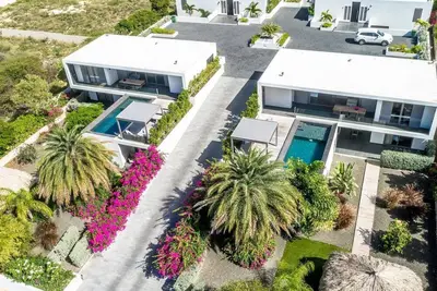 Image de Luxury villa with private pool and walking distance to the beach