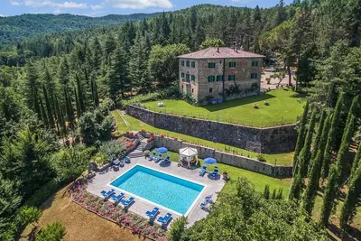 Image de Maison de vacances Monterchi pour 1 - 12 personnes avec 6 chambres à coucher - Maison de vacances