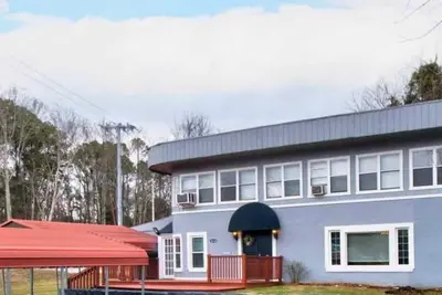 Image de Asher’s Urban Escape