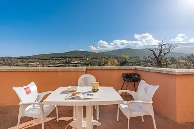 Image de Appartement 'Tizná' avec vue sur les montagnes, terrasse partagée et Wi-Fi