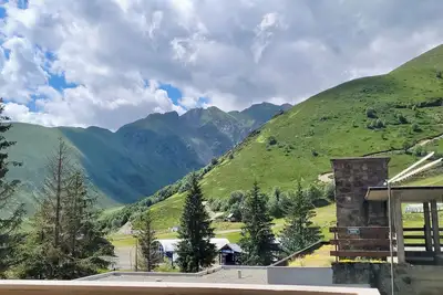 Image de Appartement au pied des pistes avec une spacieuse terrasse ensoleillée - 6 pers