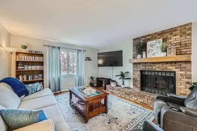 Image de Longmont Gem, Pet & Family Friendly, Home Office, 30 Day