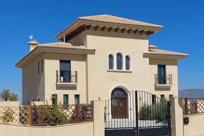 Image de Exclusive front line golf villa overlooking the 18th hole