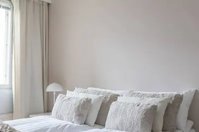 Image de Riverside Suites I by BookLapland