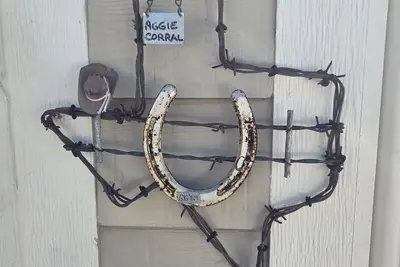 Image de Two-bedroom townhome in a quiet neighborhood with private parking and Wi-Fi.