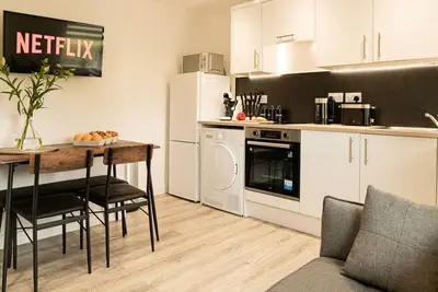 Image de Modern 2-Bed Apartment - Sleeps 4 - Free Parking