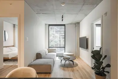 Image de Chic Urban Retreat in the Heart of Montreal