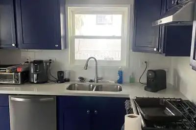 Image de Charming 3-bedroom house with Spacious Backyard. One mile from Downtown Austin.