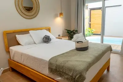 Image de Beautiful Beach House Marbella, Omoa with Jacuzzi