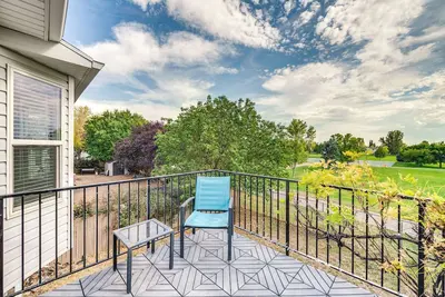 Image de Home Theater & Park Access: Layton Home