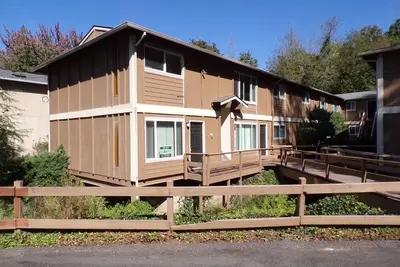 Image de Marvelous 2-bedroom Cedarbrook apartment Near Hillsdale & Multnomah Village
