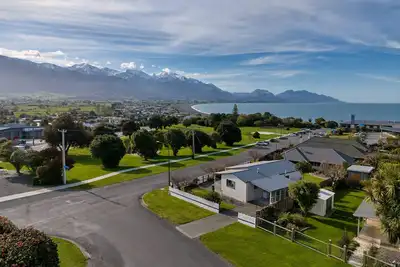 Image de Location | Ocean and Mountain Views | Backyard - Kk6451