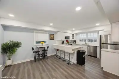 Image de Cozy 2-bedroom apartment in wonderful Yonkers close to Nyc