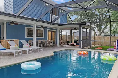 Image de Family Oasis! ~ 5 Min to Beach ~Pool ~ Game Room