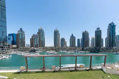 Image de Marina Vacay canal and palm view