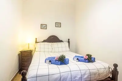 Joli appartement pour 2 personnes avec Wifi, Tv et parking