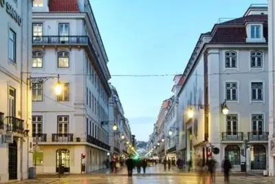 Image de Stunning River View Duplex in Lisbon’s Premium Zone-3br, near Praça do Comércio