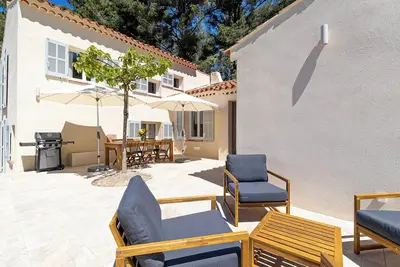 Image de Villa Cassis, vue Cap Canaille, Piscine & Élégance