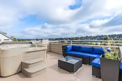 Image de Majestic Views with a Hot Tub!