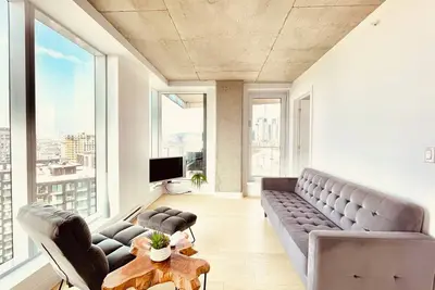 Image de UrbanRetreat in the Sky, Downtown Mtl