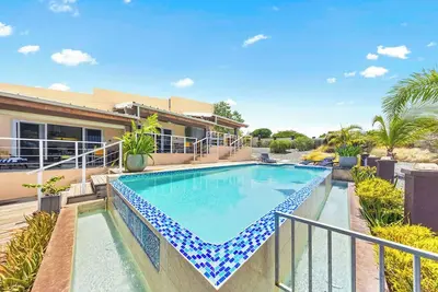 Image de Hh-Sleeps 12, Private Units, Infinity Pool, Bbq, Hot Tub And Amazing Views