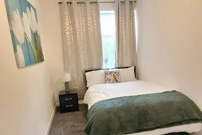 Image de Cozy 4-Bed House in Accrington