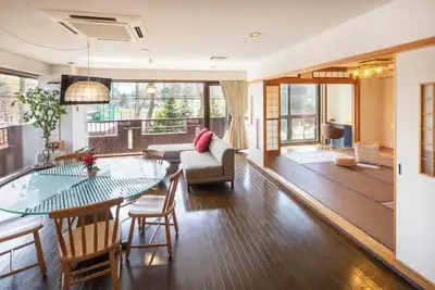 Image de Spacious 3-bedroom family-friendly parkside apartment w/WiFi in charming Sapporo