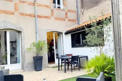 Image de La maison de Jade - Demeure de charme avec parking