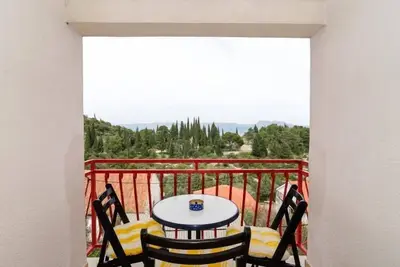 Image de Apartments Villa Nikol - Standard Two Bedroom Apartment with Sea View (Apt 1)