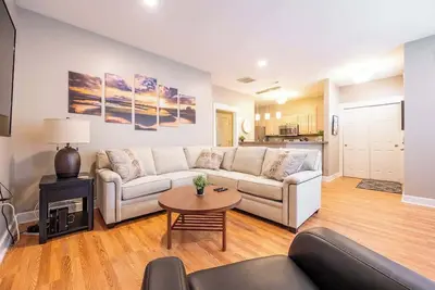 Perfect Downtown Location | 3br | Private Garage