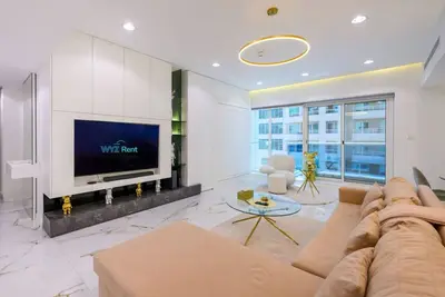 Image de Cozy and Spacious 1br in Opal Tower, Marina View