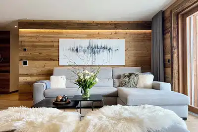 Image de Ski-in ski-out luxury chalet apartment with amazing mountain view and spa access