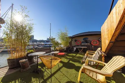 Image de Appartement 'Le Grand Salon' avec vue sur le lac, terrasse partagée et Wi-Fi